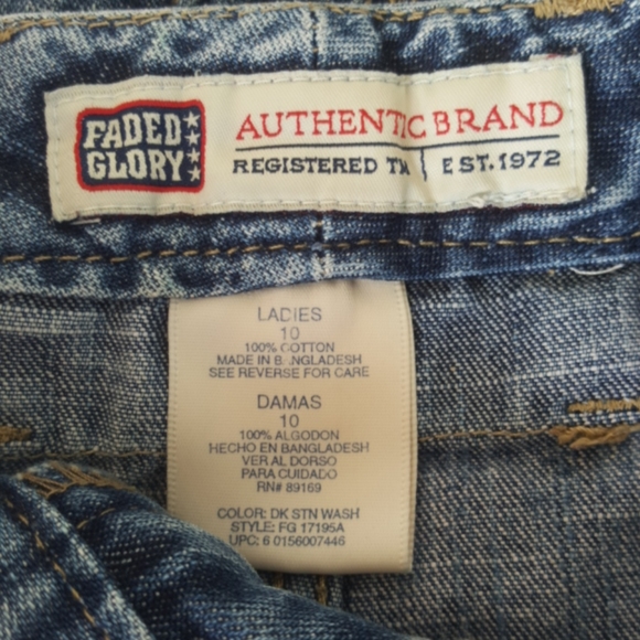 FADED GLORY ♡ Super Sweet Vintage Distressed Double Button Flap Jean Shorts 10 - Picture 12 of 12